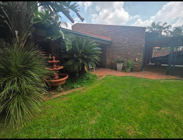 4 BEDROOM HOUSE FOR SALE IN SUNWARD PARK